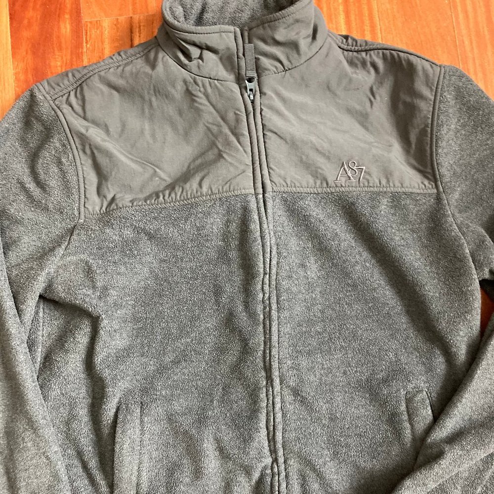 Aeropostale Fleece full zip up Jacket l/s Large